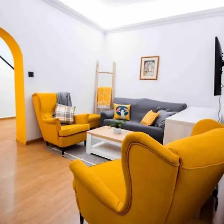 Chic 3 Bedroom House In The Heart Of Holiday home