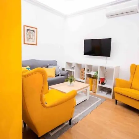 Chic 3 Bedroom House In The Heart Of Holiday home *