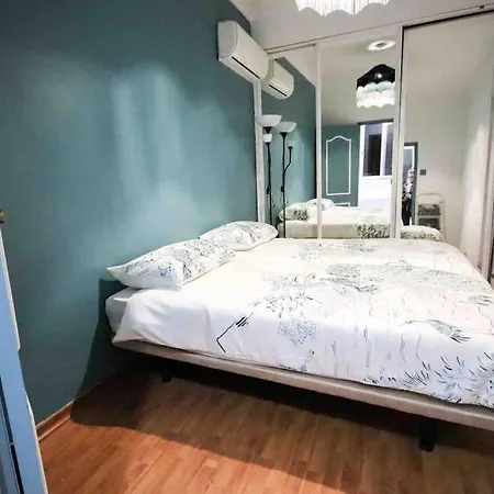 Holiday home Chic 3 Bedroom House In The Heart Of
